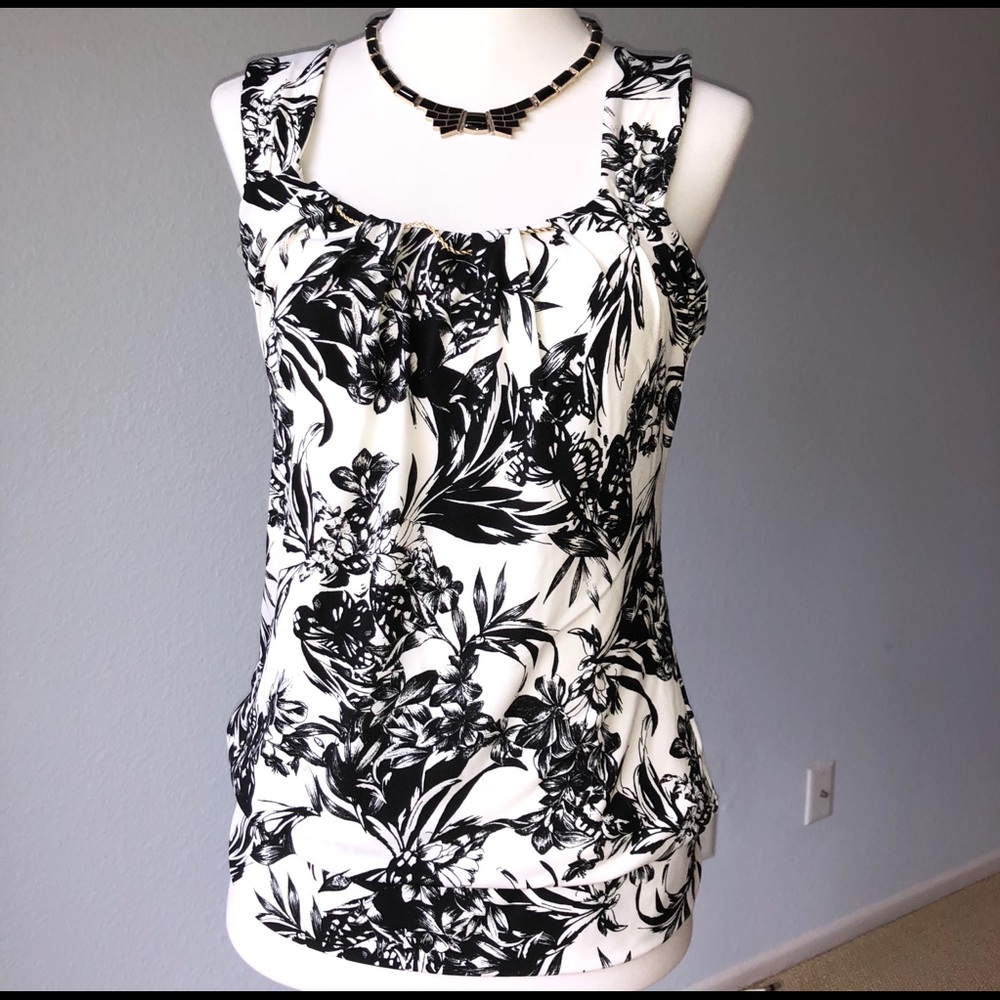 White House black & white sleeveless top